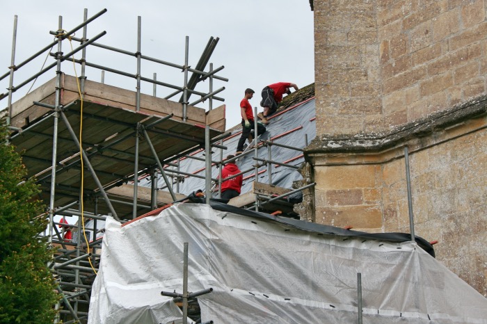 Craftsmen on the roof