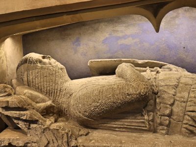 Knights Tomb – close up Knights Tomb - close up